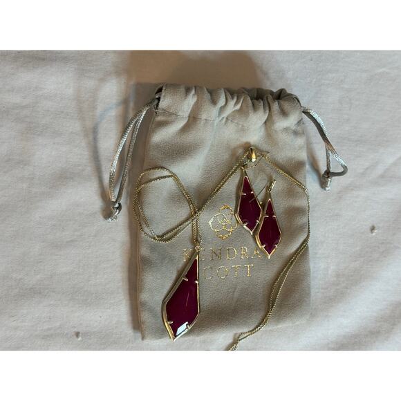 Kendra Scott Necklace And Earrings Magenta Pink & Gold - Picture 7 of 9